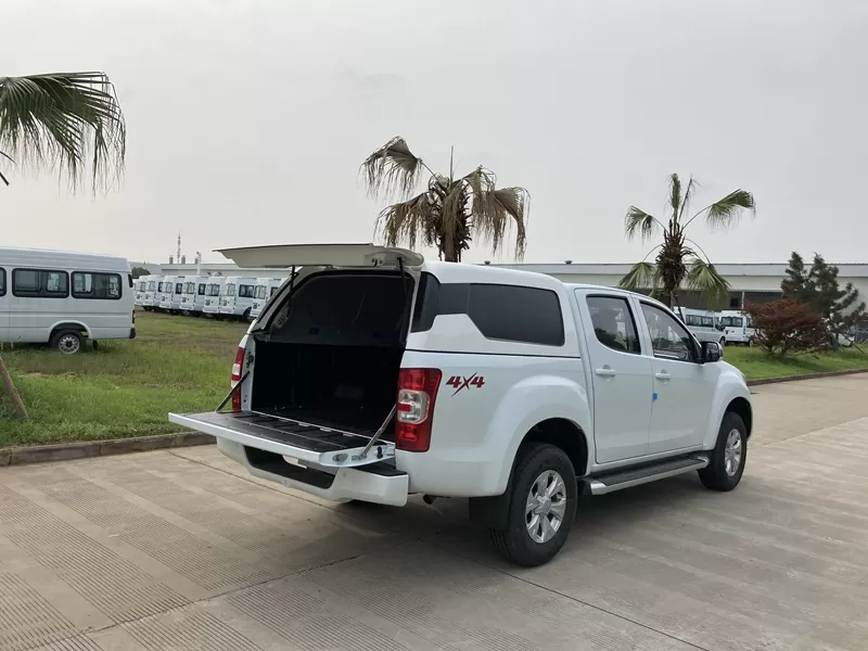 いすゞ Lingtuo クロスカントリー 2.5T 4X4 ディーゼル ピックアップ - 中国からの新品
