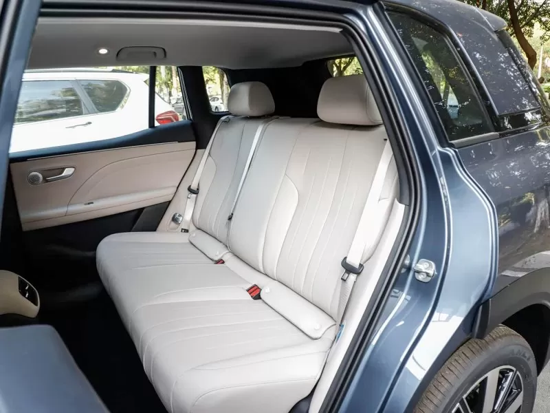 AION i60 2026 530 中国からの手頃な価格の標準電気 SUV