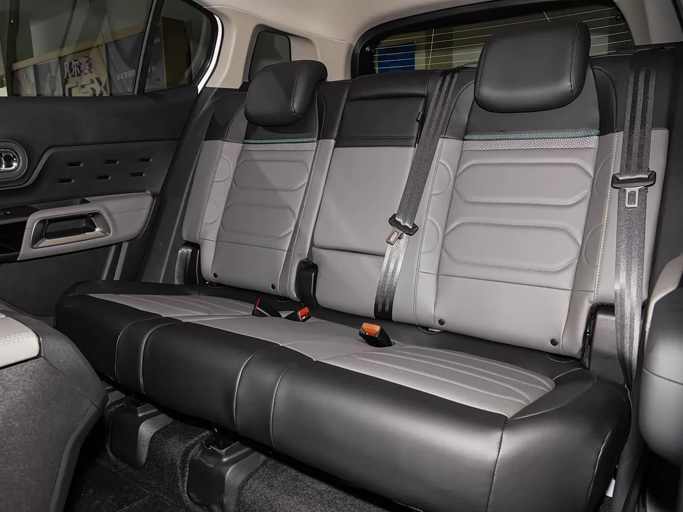 シトロエン・C5エアクロス 2026年型 フェイスリフトモデル 360馬力 中古車 – Silu Auto Export