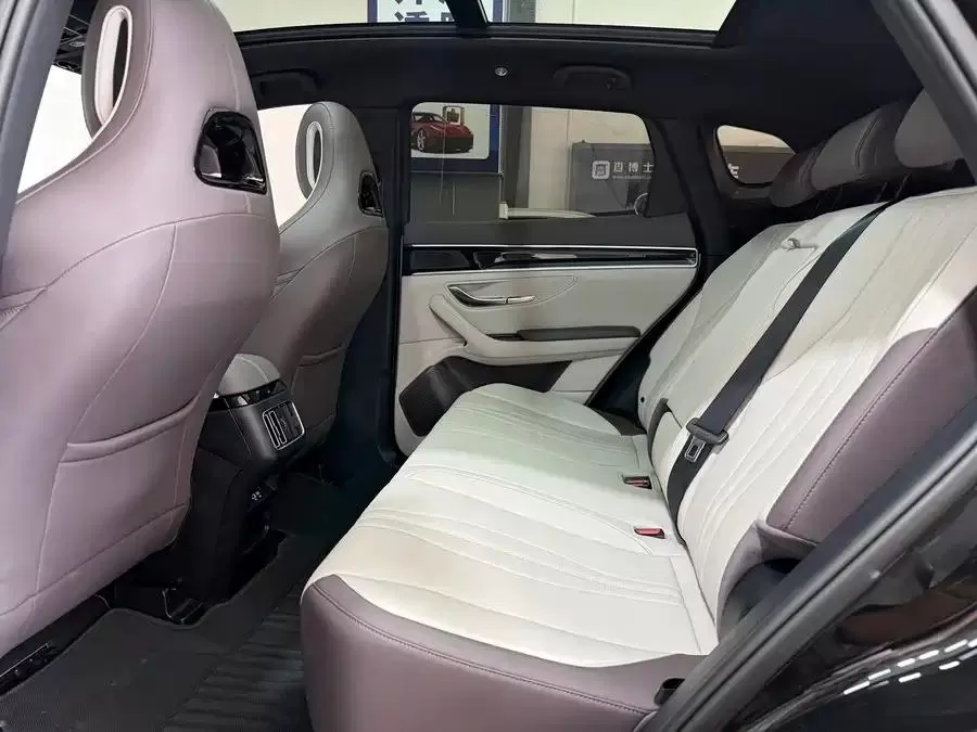 2025 BYD Song PLUS DM-i 112KM プレミアム中古プラグインハイブリッド SUV