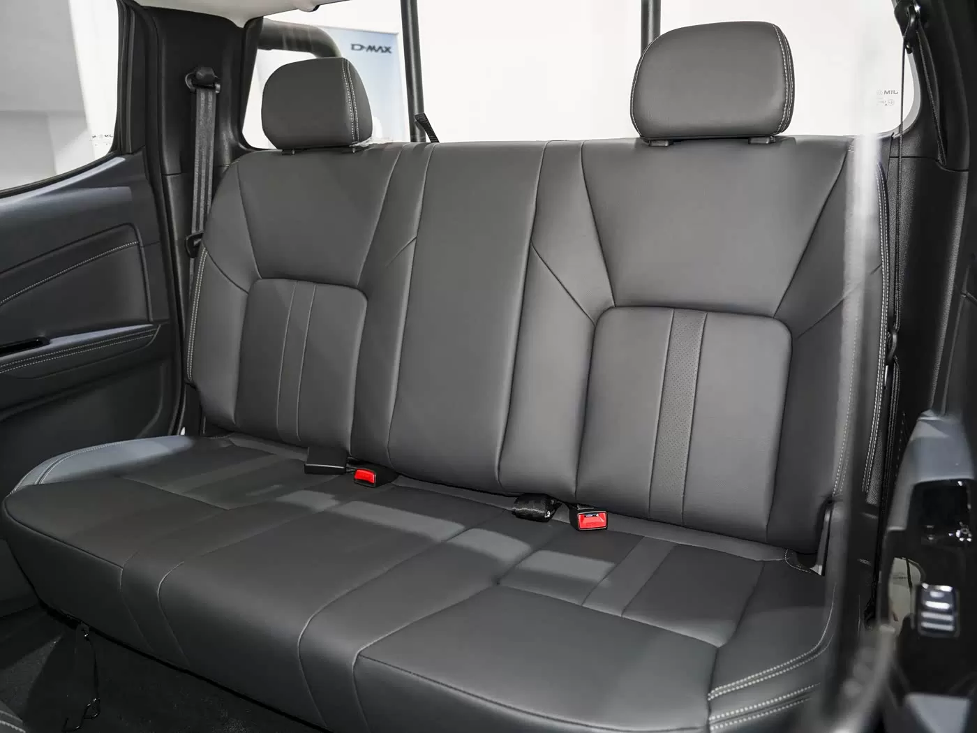 いすゞ 2.5T ディーゼル ピックアップ トラック - 高性能輸出用ピックアップ トラック