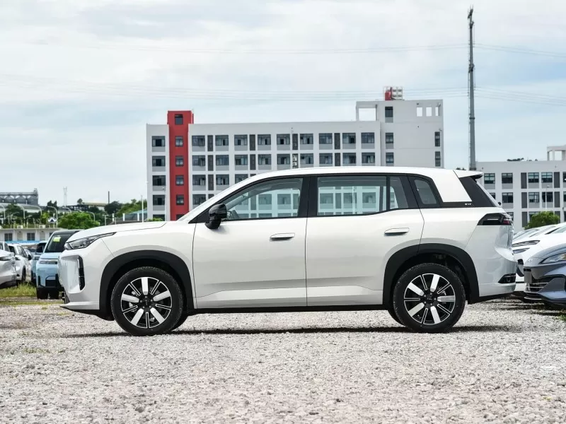 AION i60 2026 530 中国からの手頃な価格の標準電気 SUV