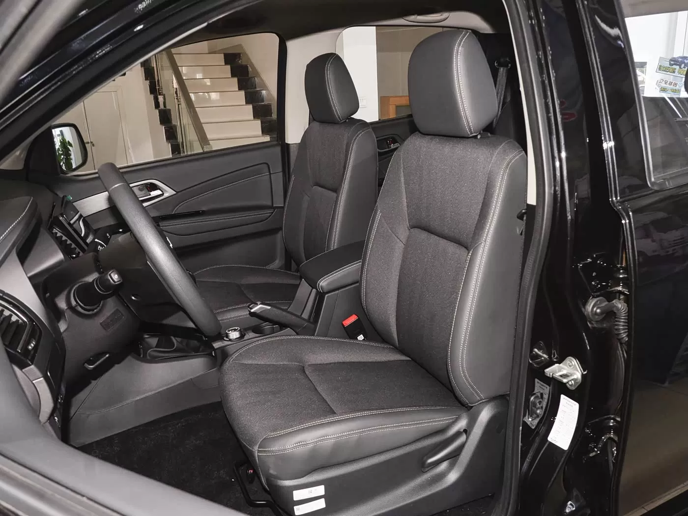 いすゞ RE-MAX 2.8T マニュアル 2WD ピックアップトラック - ハイコストパフォーマンスピックアップトラック販売