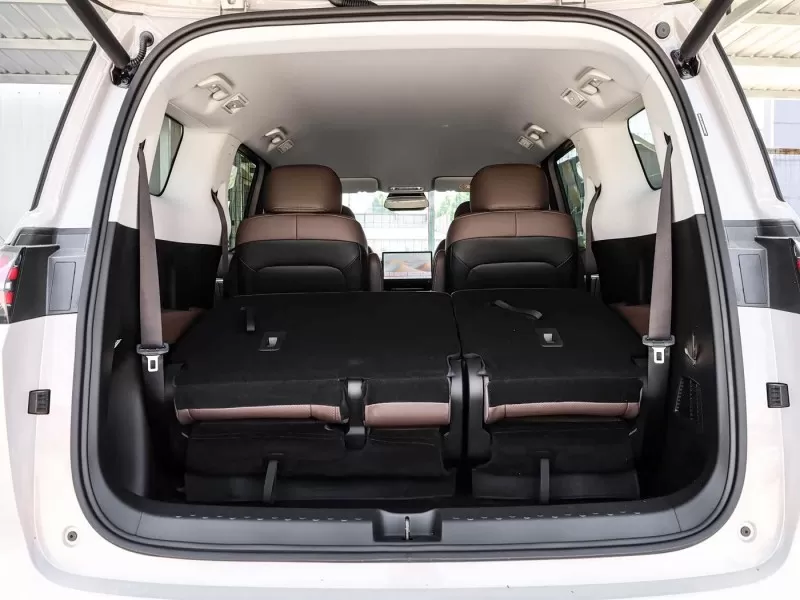 Wuling Starlight 730 2026 1.5T CVT プレミアム 7 人乗り MPV 家族および旅客輸送用
