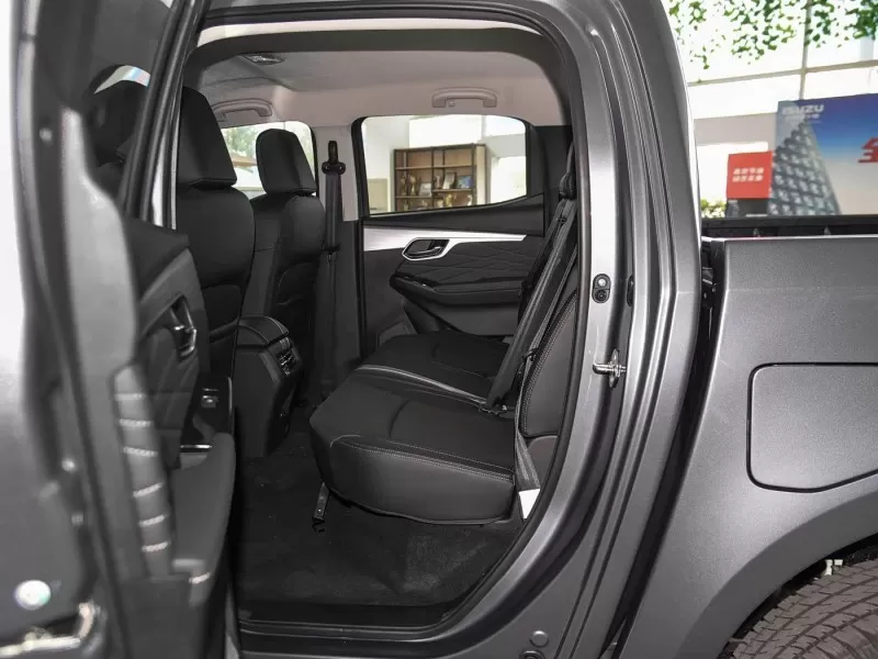 中国からのいすゞ D-MAX クロスカントリー 3.0T 4X4 ディーゼル ピックアップ