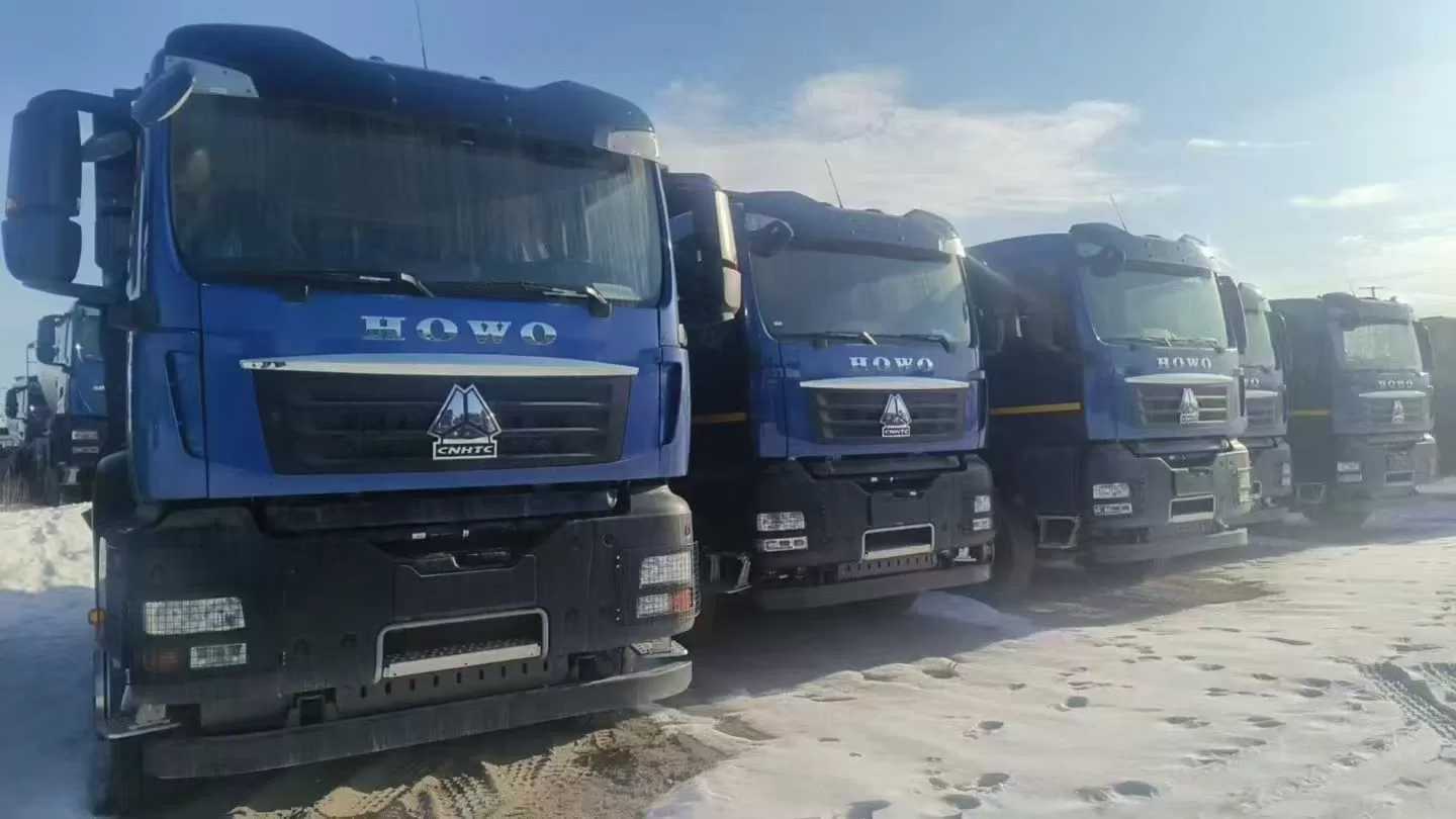 Howo T7H 8×4 ダンプ トラック (極地版 / 高地寒地版) - 高品質中古車